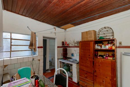 Casa à venda com 250m², 3 quartos e 3 vagas Casa à venda com 250m², 3 quartos e 3 vagasEdícula