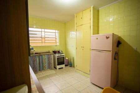 Casa à venda com 300m², 2 quartos e 2 vagas Casa à venda com 300m², 2 quartos e 2 vagasCozinha