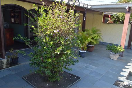 Casa de condomínio para alugar com 153m², 3 quartos e 1 vaga Casa de condomínio para alugar com 153m², 3 quartos e 1 vagaQuintal