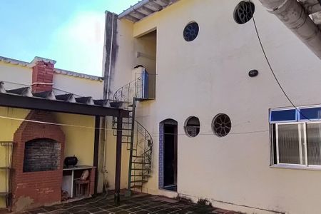 Casa de condomínio para alugar com 153m², 3 quartos e 1 vaga Casa de condomínio para alugar com 153m², 3 quartos e 1 vagaEdicula