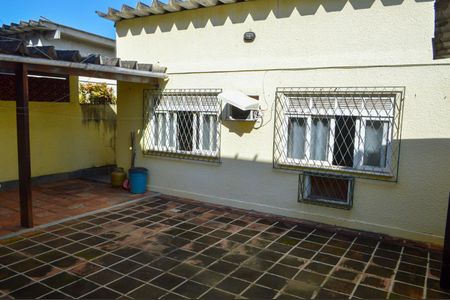 Casa de condomínio para alugar com 153m², 3 quartos e 1 vaga Casa de condomínio para alugar com 153m², 3 quartos e 1 vagaChurrasqueira