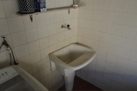 Casa de condomínio para alugar com 153m², 3 quartos e 1 vaga Casa de condomínio para alugar com 153m², 3 quartos e 1 vagaÁrea de Serviço