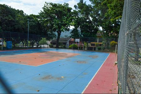 Casa de condomínio para alugar com 153m², 3 quartos e 1 vaga Casa de condomínio para alugar com 153m², 3 quartos e 1 vagaQuadra Poliesportiva