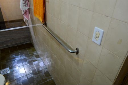 Casa de condomínio para alugar com 153m², 3 quartos e 1 vaga Casa de condomínio para alugar com 153m², 3 quartos e 1 vagaBanheiro da Suíte