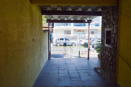 Casa de condomínio para alugar com 153m², 3 quartos e 1 vaga Casa de condomínio para alugar com 153m², 3 quartos e 1 vagaGaragem