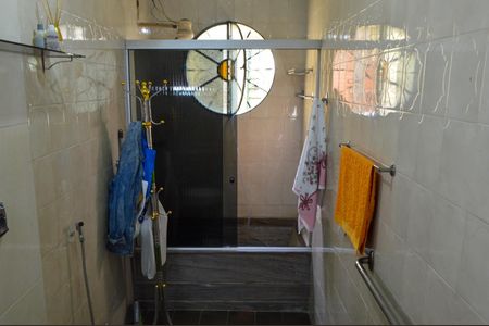 Casa de condomínio para alugar com 153m², 3 quartos e 1 vaga Casa de condomínio para alugar com 153m², 3 quartos e 1 vagaBanheiro da Suíte