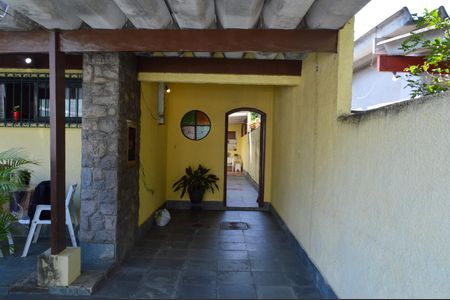 Casa de condomínio para alugar com 153m², 3 quartos e 1 vaga Casa de condomínio para alugar com 153m², 3 quartos e 1 vagaGaragem