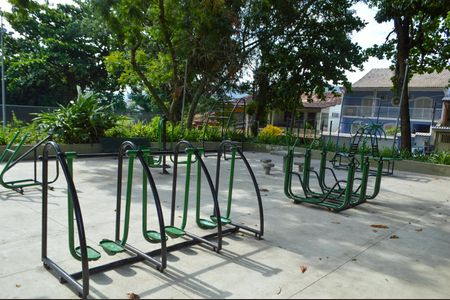 Casa de condomínio para alugar com 153m², 3 quartos e 1 vaga Casa de condomínio para alugar com 153m², 3 quartos e 1 vagaÁrea comum - Academia