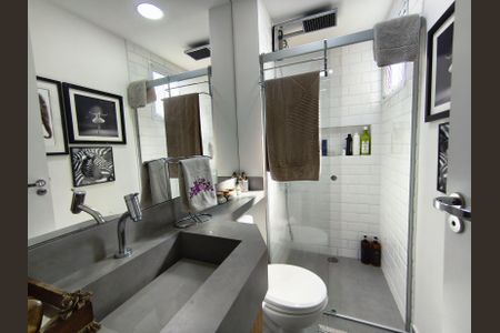 Apartamento à venda com 45m², 2 quartos e 1 vagaBanheiro Social