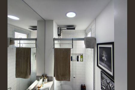 Apartamento à venda com 45m², 2 quartos e 1 vagaBanheiro Social