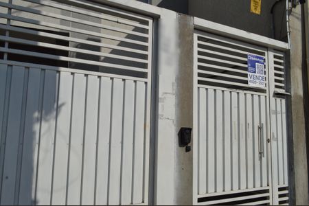 Apartamento à venda com 45m², 2 quartos e 1 vagaFachada + Plaquinha