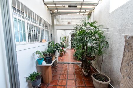 Casa à venda com 260m², 3 quartos e 2 vagas Casa à venda com 260m², 3 quartos e 2 vagasCorredor