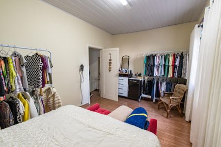 Casa à venda com 260m², 3 quartos e 2 vagas Casa à venda com 260m², 3 quartos e 2 vagasQuarto 1