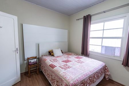 Casa à venda com 260m², 3 quartos e 2 vagas Casa à venda com 260m², 3 quartos e 2 vagasQuarto 2