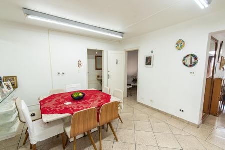 Casa à venda com 260m², 3 quartos e 2 vagas Casa à venda com 260m², 3 quartos e 2 vagasSala de jantar