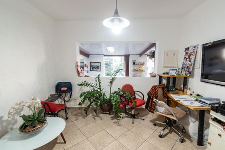 Casa à venda com 260m², 3 quartos e 2 vagas Casa à venda com 260m², 3 quartos e 2 vagasSala de tv