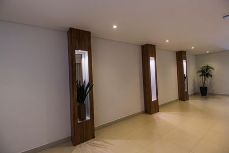 Apartamento para alugar com 61m², 2 quartos e 1 vagaHall social
