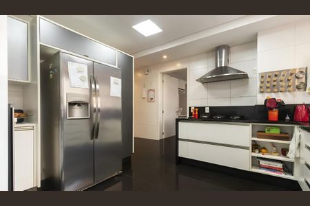 Apartamento à venda com 370m², 4 quartos e 5 vagas Apartamento à venda com 370m², 4 quartos e 5 vagasFoto 41