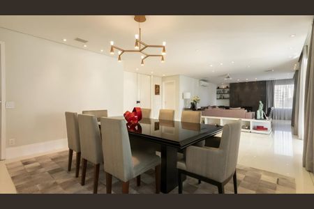 Apartamento à venda com 370m², 4 quartos e 5 vagas Apartamento à venda com 370m², 4 quartos e 5 vagasFoto 09