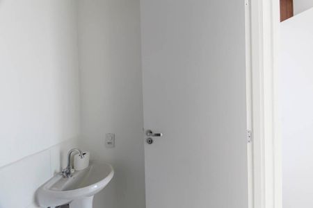 Apartamento para alugar com 36m², 2 quartos e sem vaga Apartamento para alugar com 36m², 2 quartos e sem vagaBanheiro