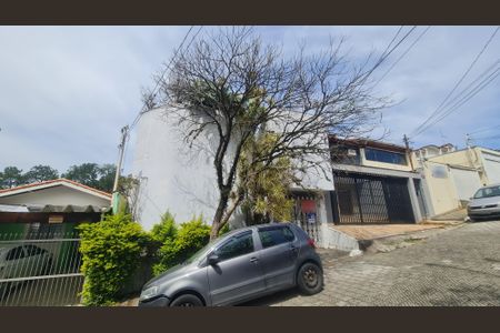 Casa à venda com 199m², 5 quartos e 1 vagaFachada