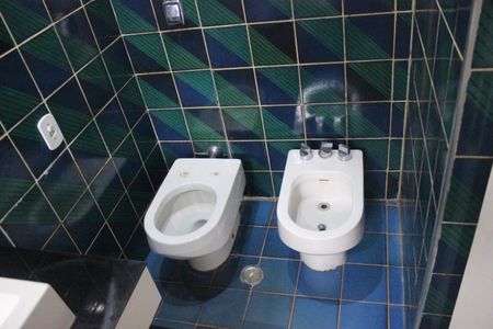 Casa à venda com 199m², 5 quartos e 1 vagaBanheiro da Suíte 1