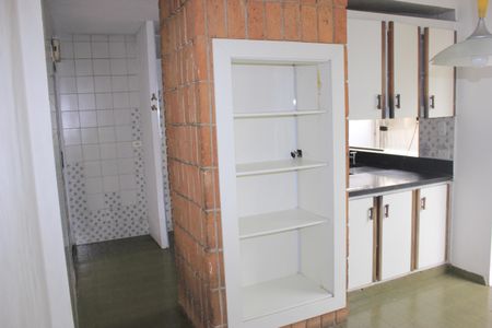 Casa à venda com 199m², 5 quartos e 1 vagaCozinha