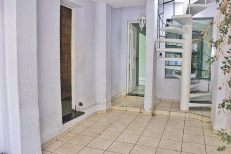 Casa à venda com 199m², 5 quartos e 1 vagaGaragem