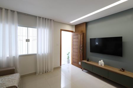 Casa à venda com 120m², 3 quartos e 1 vaga Casa à venda com 120m², 3 quartos e 1 vagaSala