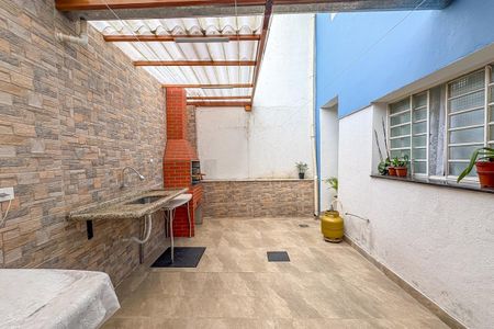 Casa à venda com 210m², 2 quartos e 2 vagas Casa à venda com 210m², 2 quartos e 2 vagasÁrea de Serviço