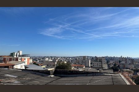 Casa à venda com 246m², 5 quartos e 3 vagasVista