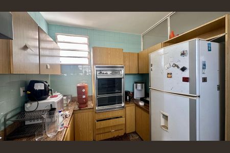 Casa à venda com 246m², 5 quartos e 3 vagasCozinha