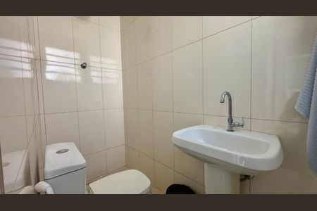 Casa à venda com 246m², 5 quartos e 3 vagasBanheiro / Quarto 5