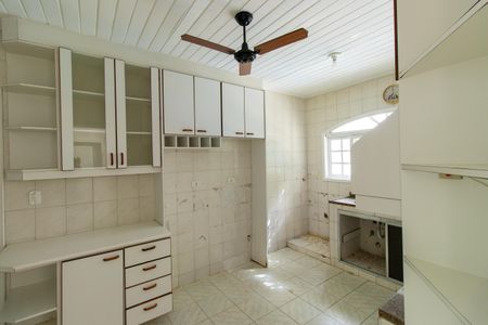 Casa de condomínio para alugar com 400m², 3 quartos e 6 vagasCozinha