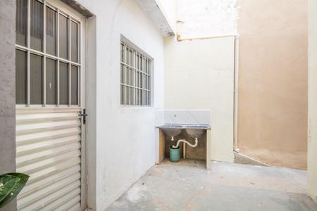 Casa para alugar com 50m², 1 quarto e sem vagaÁrea de Serviço