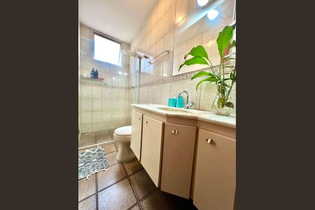 Apartamento à venda com 82m², 3 quartos e 1 vagaBanheiro Social