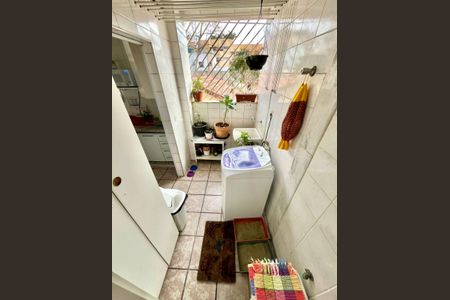 Apartamento à venda com 82m², 3 quartos e 1 vagaÁrea de Serviço