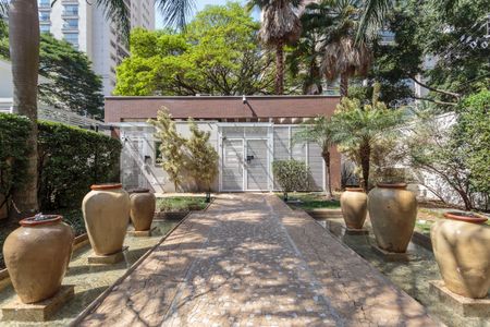 Apartamento para alugar com 170m², 3 quartos e 2 vagasFachada