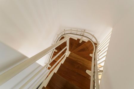 Apartamento para alugar com 170m², 3 quartos e 2 vagasEscada