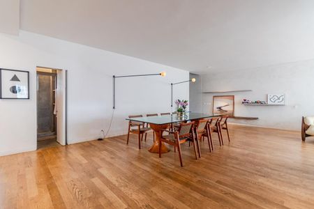 Apartamento à venda com 200m², 2 quartos e 1 vagaSala