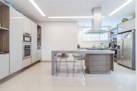 Apartamento à venda com 200m², 2 quartos e 1 vagaCozinha