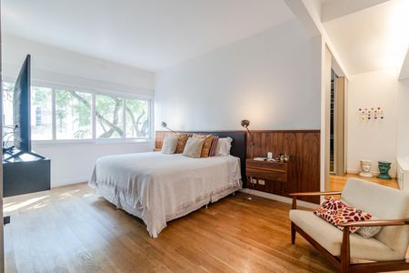 Apartamento à venda com 200m², 2 quartos e 1 vagaSuíte