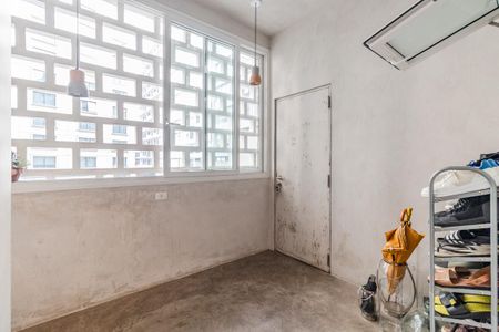Apartamento à venda com 200m², 2 quartos e 1 vagaÁrea de Serviço