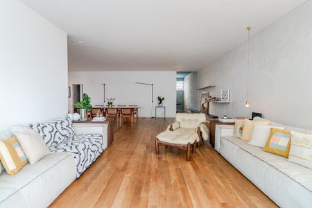 Apartamento à venda com 200m², 2 quartos e 1 vagaSala