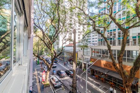 Apartamento à venda com 200m², 2 quartos e 1 vagaVista