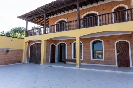 Casa para alugar com 550m², 4 quartos e 5 vagas Casa para alugar com 550m², 4 quartos e 5 vagasGaragem