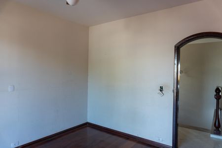 Casa para alugar com 550m², 4 quartos e 5 vagas Casa para alugar com 550m², 4 quartos e 5 vagasQuarto 2
