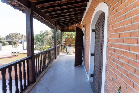 Casa para alugar com 550m², 4 quartos e 5 vagas Casa para alugar com 550m², 4 quartos e 5 vagasVaranda