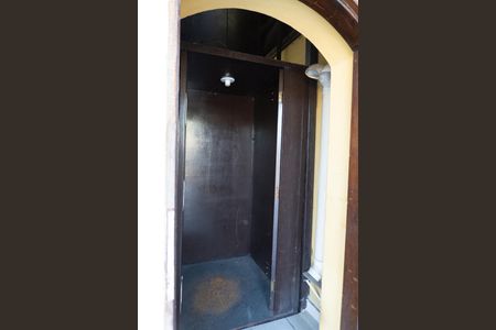 Casa para alugar com 550m², 4 quartos e 5 vagas Casa para alugar com 550m², 4 quartos e 5 vagasElevador