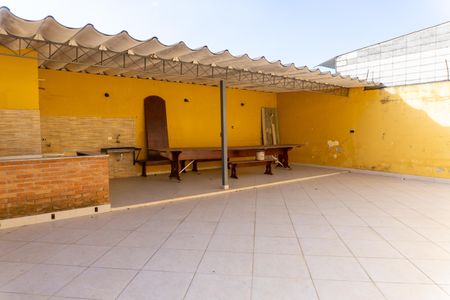Casa para alugar com 550m², 4 quartos e 5 vagas Casa para alugar com 550m², 4 quartos e 5 vagasQuintal